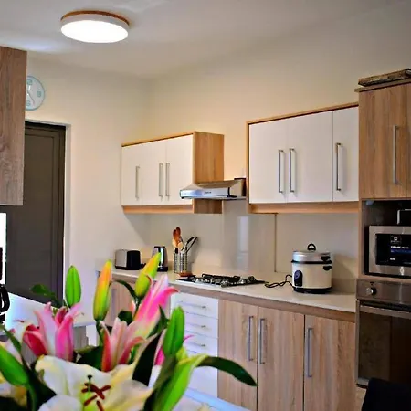 Modern And Cosy Condo: Westwood Apartments Flic-en-Flacq Extérieur photo